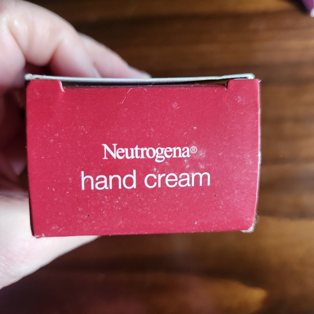 Neutrogena Norwegian Formula Original Hand Cream 2oz Discontinued Version. NIB - Picture 8 of 8